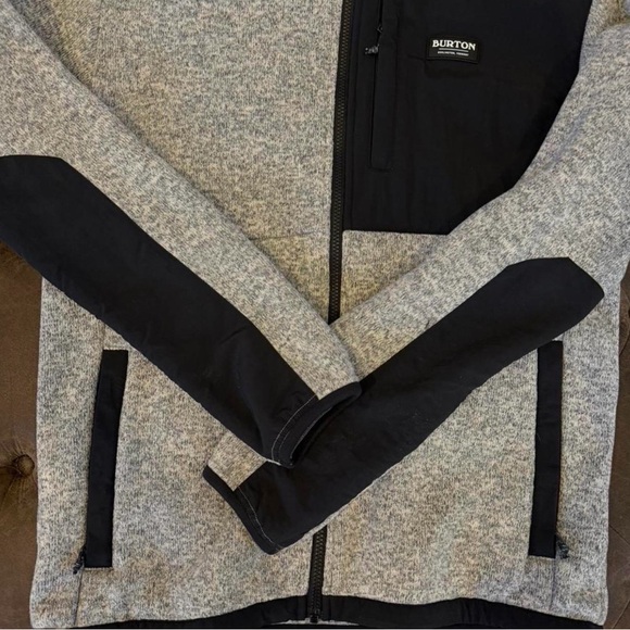 Burton Heather Gray and Black fleece full zip - Picture 6 of 6
